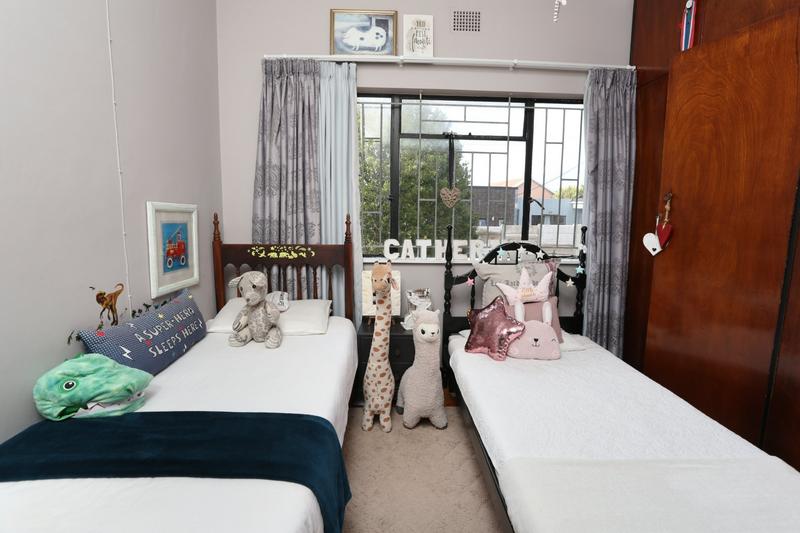 5 Bedroom Property for Sale in Mossel Bay Central Western Cape